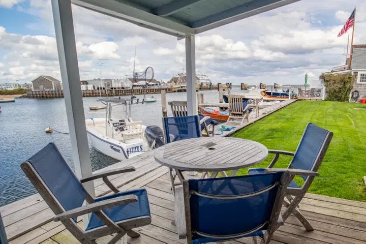 rental property in 12 Old North Wharf