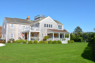 rental property in 10 Brant Point Road