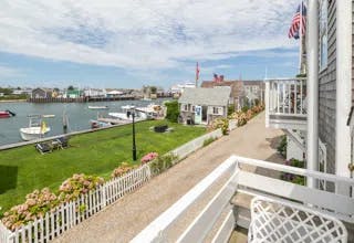 rental property in 15 Old North Wharf
